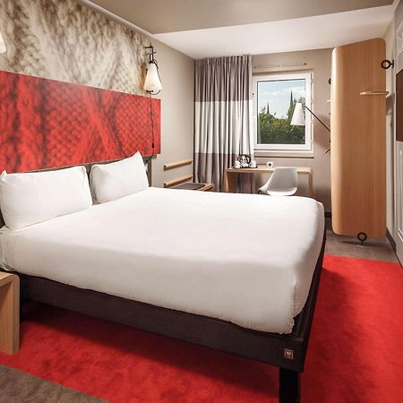 Ibis Coventry Centre Hotel Bagian luar foto