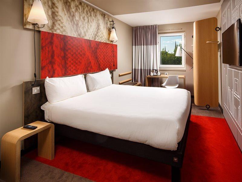 Ibis Coventry Centre Hotel Bagian luar foto