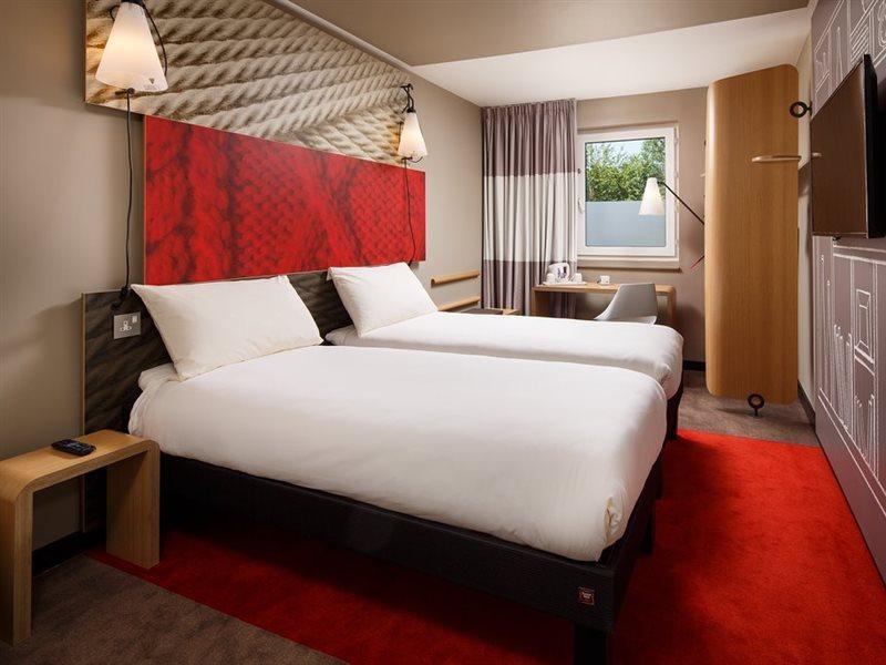 Ibis Coventry Centre Hotel Bagian luar foto