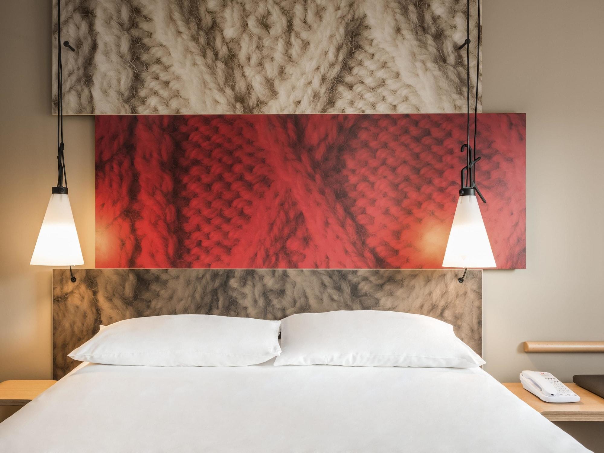 Ibis Coventry Centre Hotel Bagian luar foto