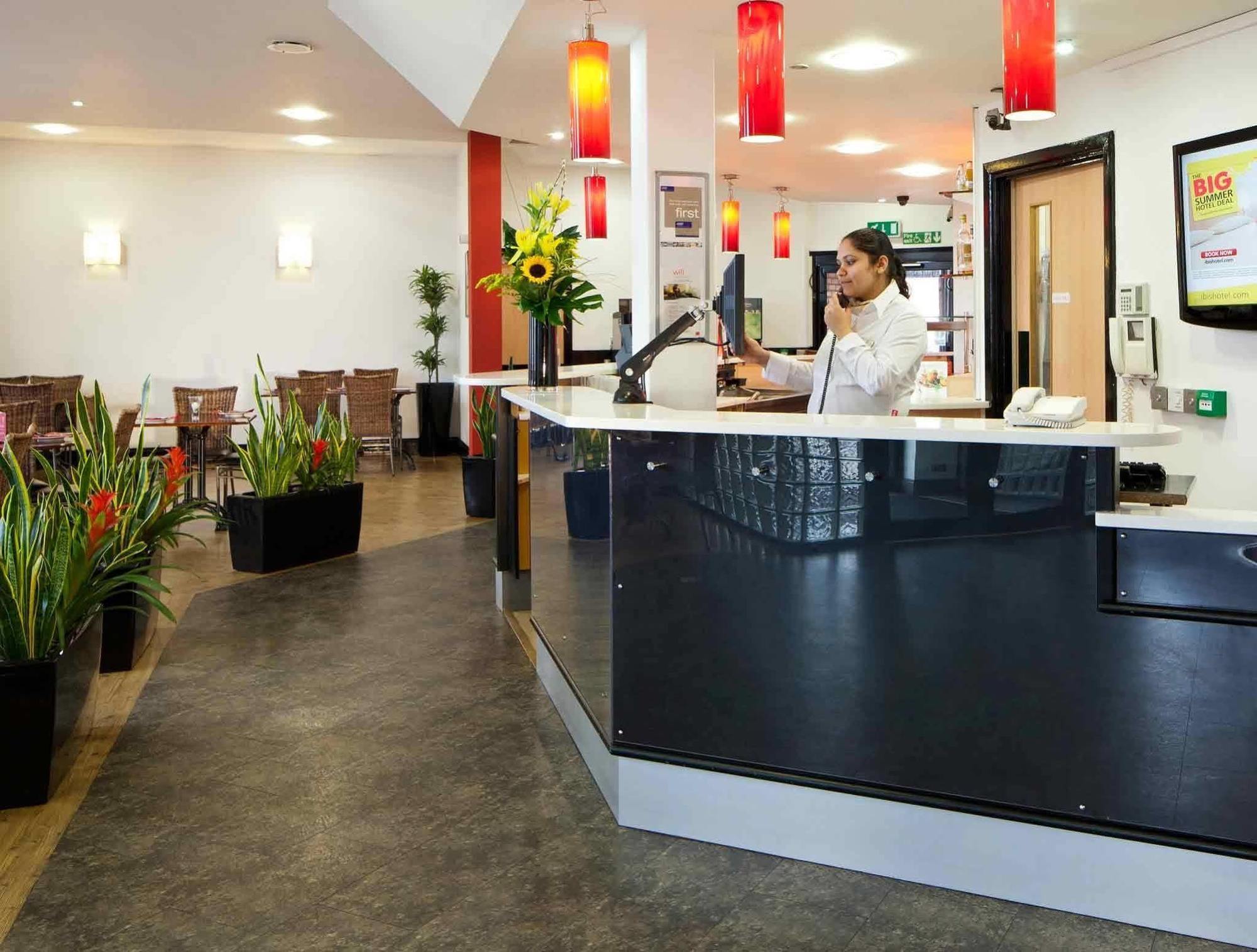 Ibis Coventry Centre Hotel Bagian luar foto