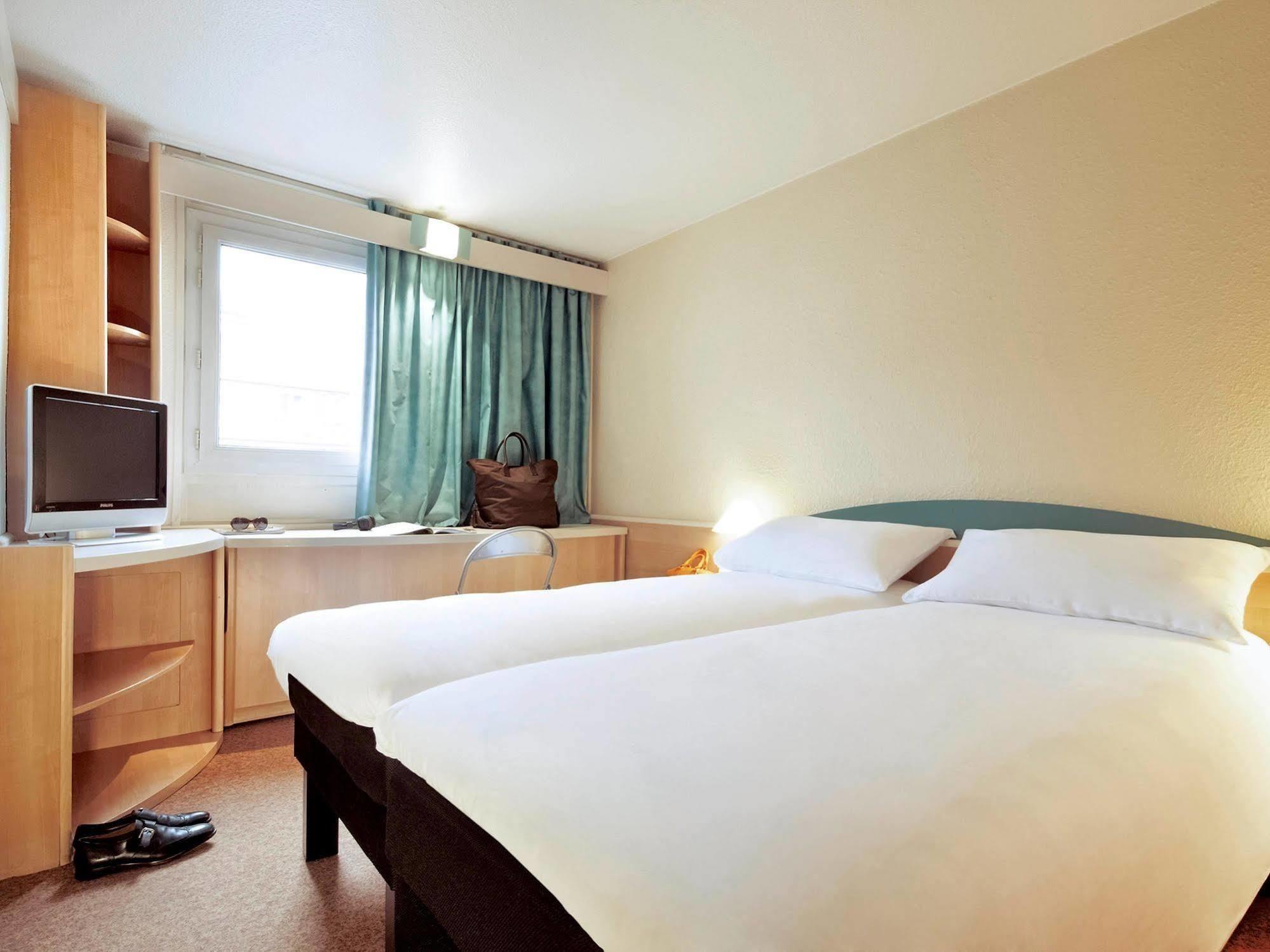 Ibis Coventry Centre Hotel Bagian luar foto