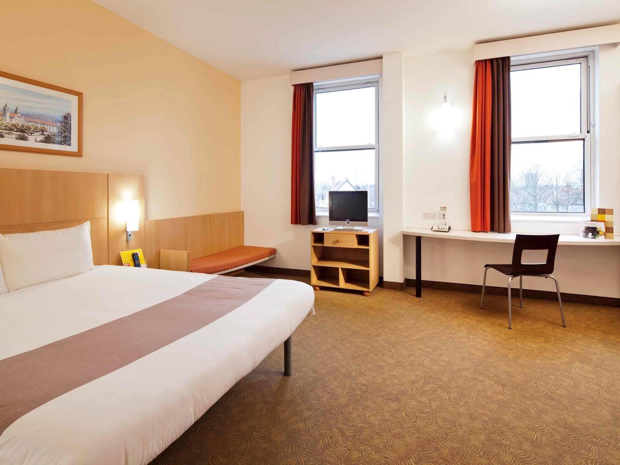 Ibis Coventry Centre Hotel Bagian luar foto
